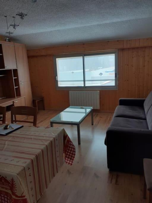 Grand Appartement Aux Rousses Au Dessus De La Meublerie Du Bois De L'Ours Les Rousses Extérieur photo